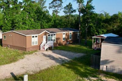 Mobile Home at 16573 Kingsbury Dr Conroe, TX 77303