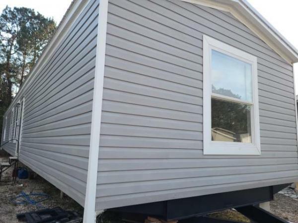 Photo 1 of 2 of home located at Repo Depot (Refurb Lot Only) 500 W Presley Blvd (Main Lot 9 McComb, MS 39648