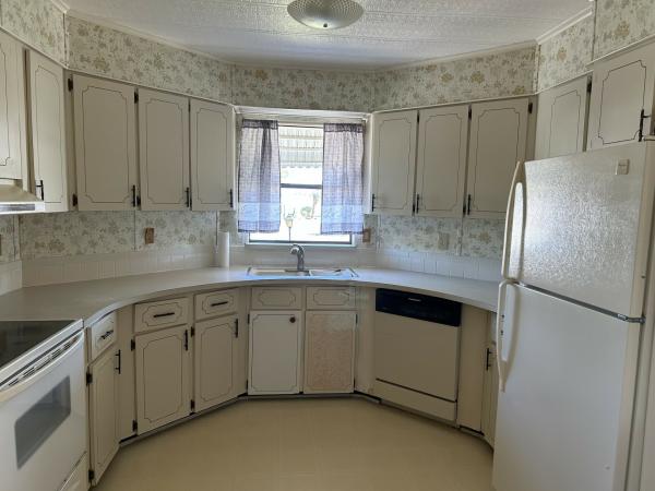 1983 BROO BROO Mobile Home