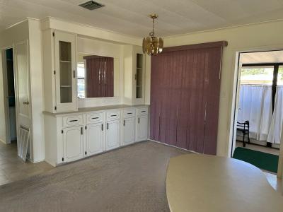 Photo 4 of 10 of home located at 1135 Hudson Way Grand Island, FL 32735