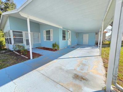 Photo 2 of 17 of home located at 519 N Genathy Drive Auburndale, FL 33823