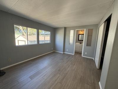 Photo 5 of 10 of home located at 160 Bedford Court Sanford, FL 32773