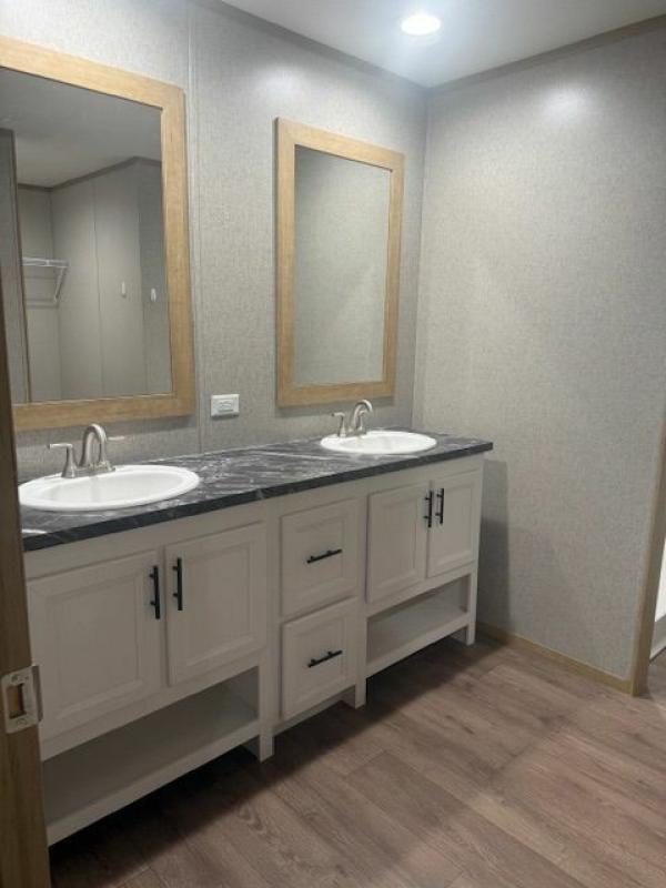 2022 Clayton Homes Inc Epic Journey Mobile Home