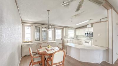 Photo 4 of 18 of home located at 646 Hickory Hill Lady Lake, FL 32159