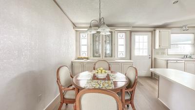 Photo 5 of 18 of home located at 646 Hickory Hill Lady Lake, FL 32159