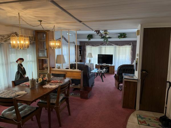 1978 Holly Park 6028800 Mobile Home