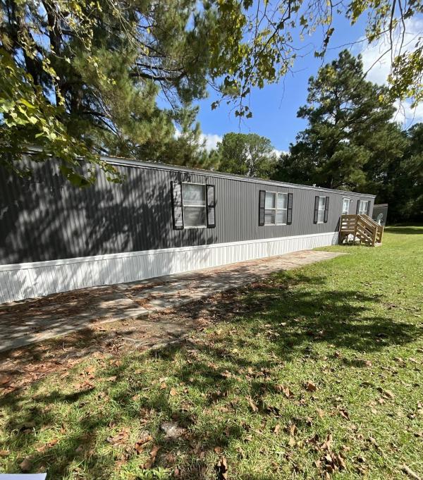 Photo 1 of 2 of home located at 3224 S Oliver Dr Lot O3224 Florence, SC 29505