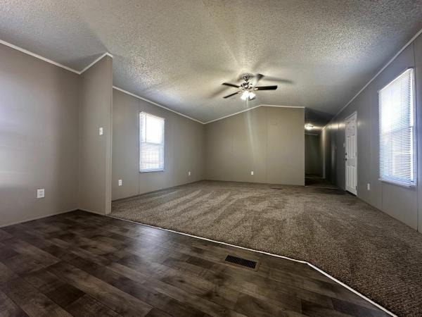 2002 Silver Creek Lone Star Mobile Home