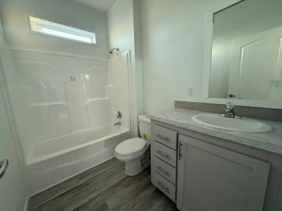 Photo 5 of 17 of home located at 362 Tahitian Drive Ellenton, FL 34222