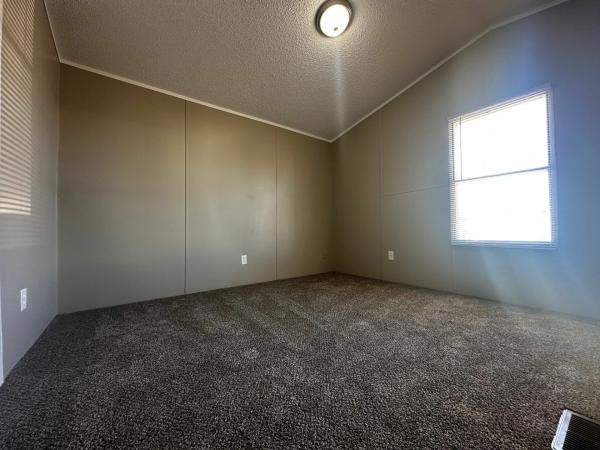 2002 Silver Creek Lone Star Mobile Home