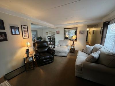 Photo 3 of 15 of home located at 5014 Forburg Ct Sterling Heights, MI 48310