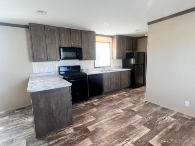 Mobile Home at 37799 Joplin Dr Clinton Township, MI 48036