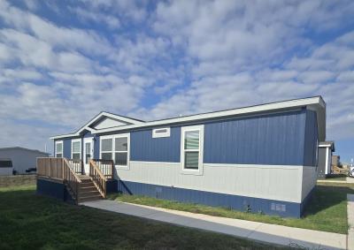 Photo 2 of 10 of home located at 631 Mill Run Avenue Kyle, TX 78640