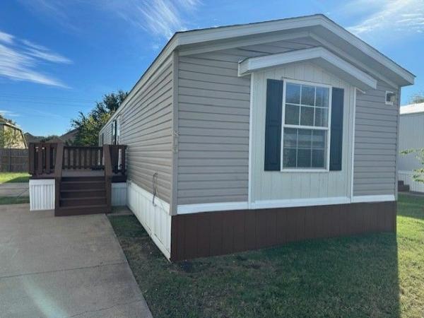 Photo 1 of 2 of home located at 816 Aspen Lane #96 Crowley, TX 76036