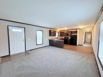 Photo 5 of 26 of home located at 10694  East St Rt 762, #27 #27M Lockbourne, OH 43137