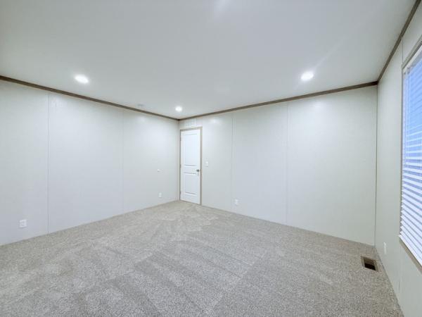 2025 Clayton-Wakarusa Mobile Home