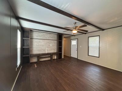 Photo 2 of 25 of home located at 106 E. Semands #Es106 Conroe, TX 77301