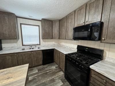 Photo 5 of 25 of home located at 38055 Leverette #491 Clinton Township, MI 48038