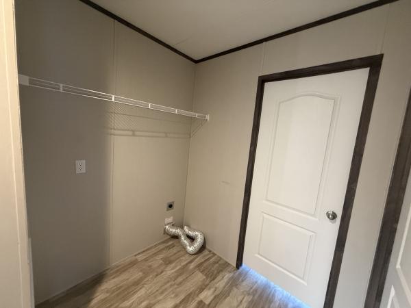 2022 31IND16663CH22  Home