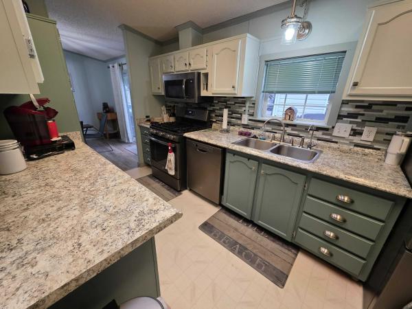 1993 Commodore   Home