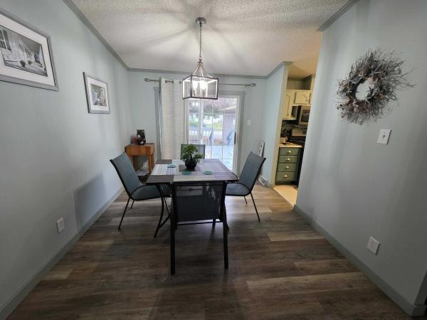 1993 Commodore   Home