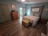 1993 Commodore   Home