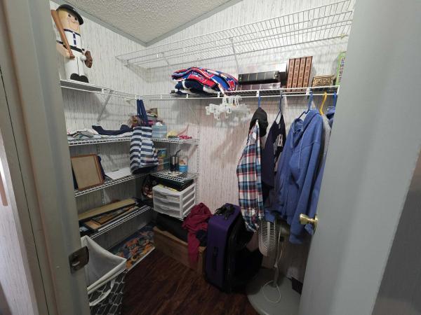 1993 Commodore   Home