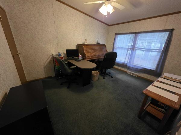 1993 Commodore   Home