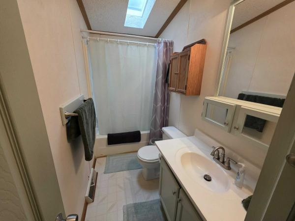 1993 Commodore   Home