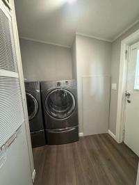 2002 Eaton Mobile Home