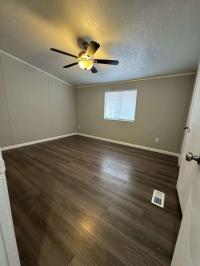 2002 Eaton Mobile Home