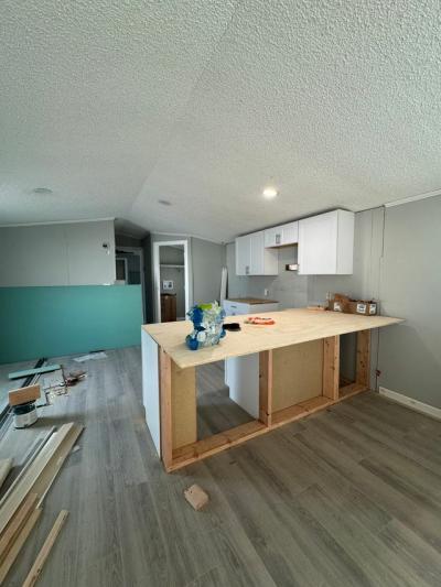 Photo 4 of 15 of home located at 8218 South 7th Street Phoenix, AZ 85042