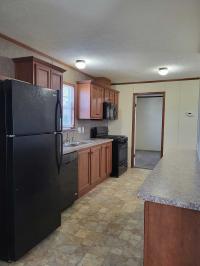 2015 Champion - Redman Redman Advantage II RA 1670 20 Manufactured Home