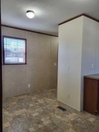 2015 Champion - Redman Redman Advantage II RA 1670 20 Manufactured Home