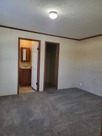 2015 Champion - Redman Redman Advantage II RA 1670 20 Manufactured Home