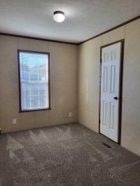 2015 Champion - Redman Redman Advantage II RA 1670 20 Manufactured Home