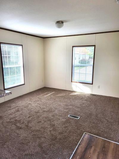 Photo 2 of 8 of home located at 1906 Stafford Ct #216 Milford, MI 48381