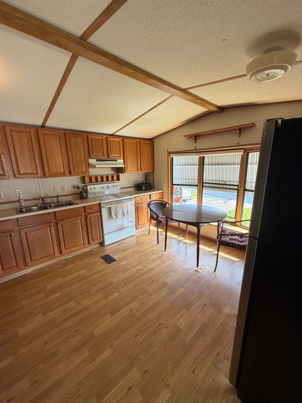 Photo 1 of 2 of home located at 918 Reed Canal Rd Lot 117 Apple South Daytona, FL 32119