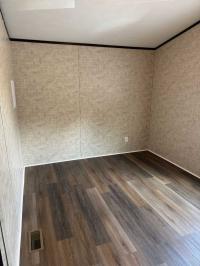 2021 Commodore Mobile Home