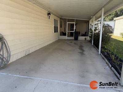 Photo 5 of 26 of home located at 2934 Griffin View Drive Lot 119 Lady Lake, FL 32159