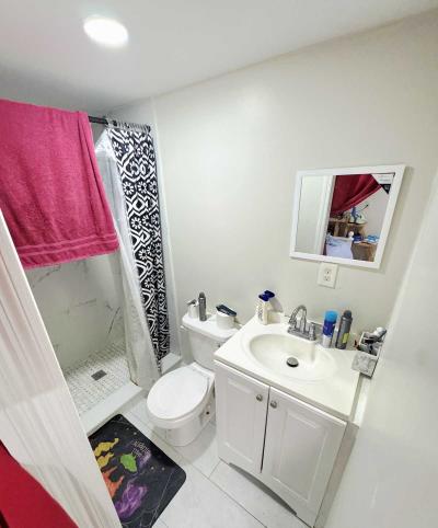 Photo 4 of 13 of home located at 16416 Us 19 N Clearwater, FL 33764