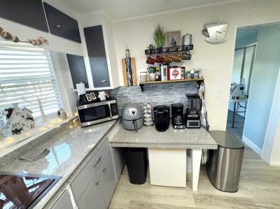 Photo 3 of 29 of home located at 7100 Ulmerton Rd. Largo, FL 33771