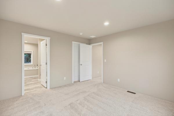 2025 Clayton 5022 Imagine Mobile Home