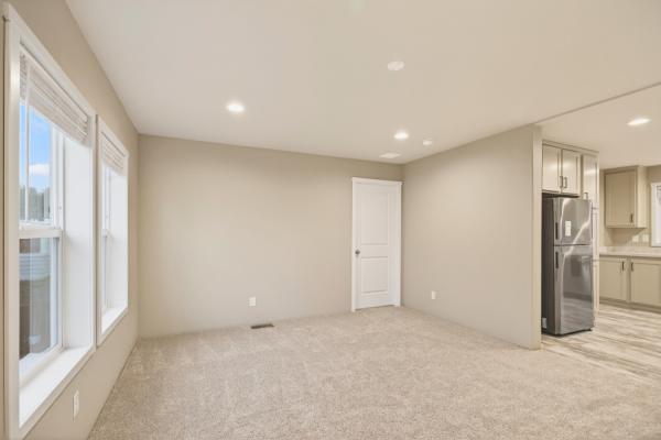 2025 Clayton 5022 Imagine Mobile Home