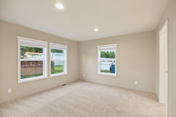 2025 Clayton 5022 Imagine Mobile Home