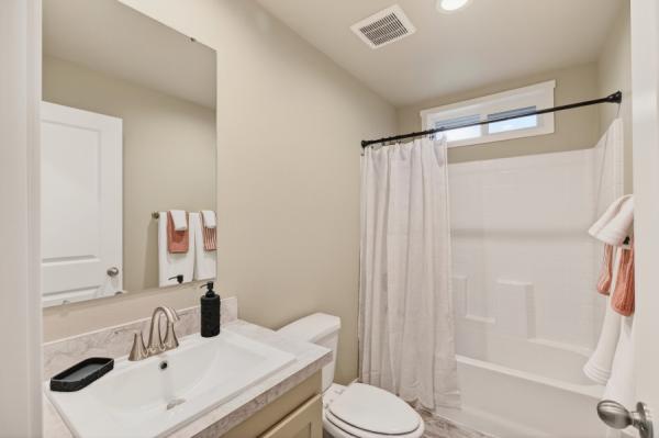 2025 Clayton 5022 Imagine Mobile Home