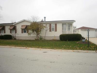 Mobile Home at 22734 Ravisloe Ln. Frankfort, IL 60423