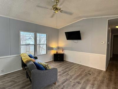 Photo 2 of 15 of home located at 8414 N Dundee Peoria, IL 61615