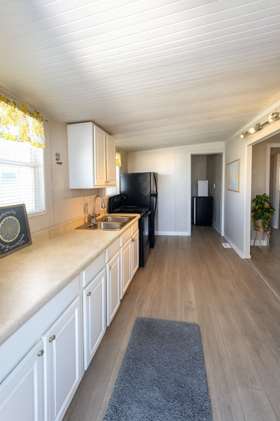 Photo 5 of 17 of home located at 11911 66th St.n Largo, FL 33773