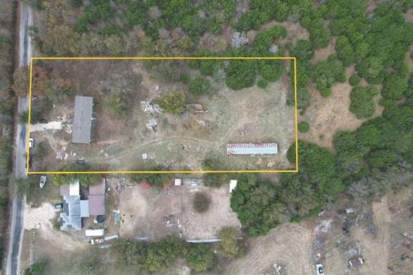 Photo 1 of 2 of home located at 11808 S Whitehall Rd Moody, TX 76557